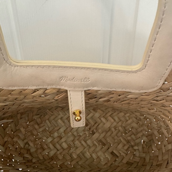 Madewell Mini Bucket Crossbody Bag in Handwoven Straw - Picture 10 of 12